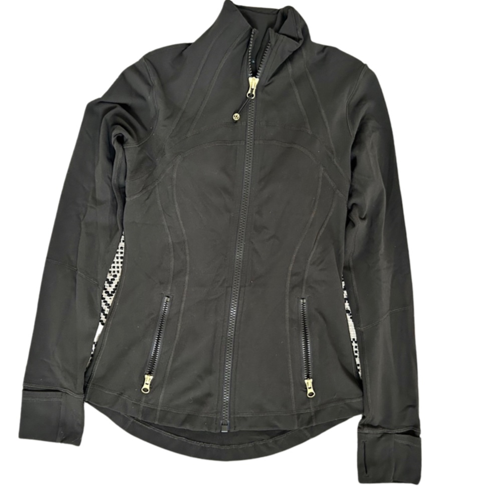 Lululemon zip up jacket LIKE NEW!